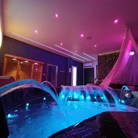 Monsuite Relais 2 - Suite Fleur Lägenhet *