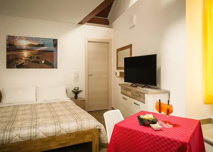 Monsuite Relais 2 - Suite Fleur Lägenhet Monserrato